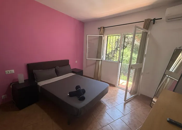 Casa De 5 Cerca De La Playa En Elviria Casa vacanze Marbella