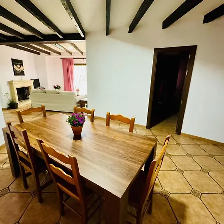 Holiday home Casa De 5 Cerca De La Playa En Elviria Marbella