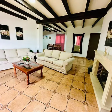 Holiday home Casa De 5 Cerca De La Playa En Elviria *